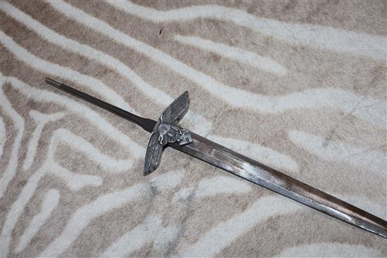 A World War II replica German dagger L.42cm